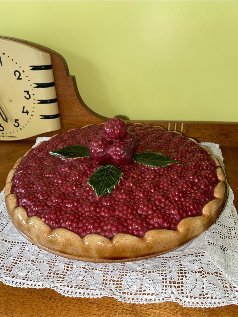 Vintage Raspberry Ceramic Glazed Pie Keeper / Pie Dish /Made in Portugal